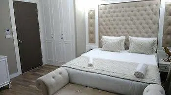 Apartment By Pegasus Beach Flats *