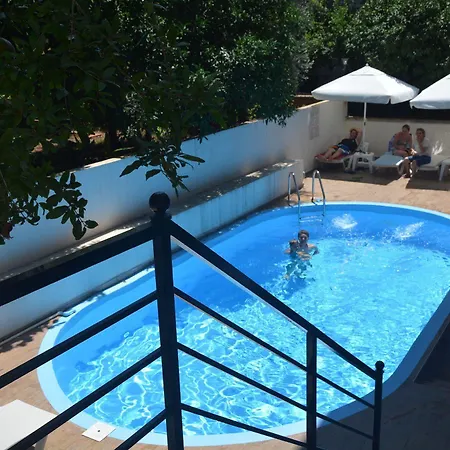 By Pegasus Beach Flats Apartment *